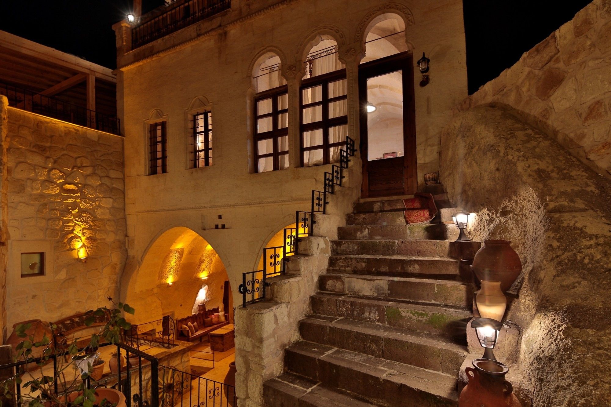 Elaa Cave Hotel