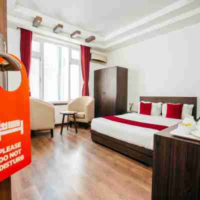 OYO 11474 Gangaur Regency Boutique Hotel Rooms
