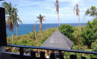 Sairee View Whale Skeleton Koh Tao