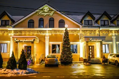 Hotel Vidnoff Hotel dekat Tezenis