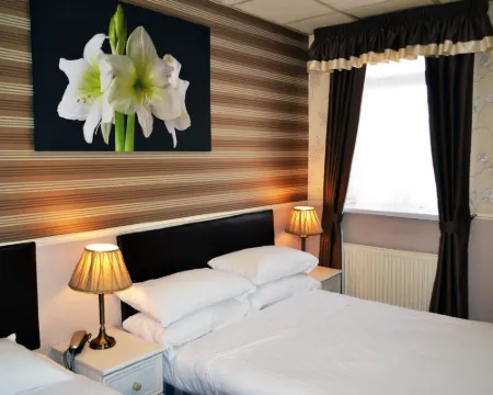 Lyndene Hotel Hotels in Blackpool