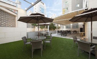 Yeonsan Hound Hotel - Housity