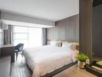 Fyn Hotel Hotels near Centre One