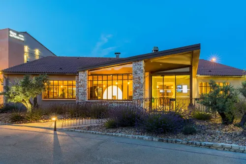 Terre de Provence Hôtel & Spa Отели в г. Ле-Понте