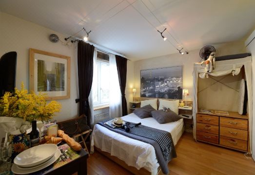 2. 레 파티오 뒤 ..