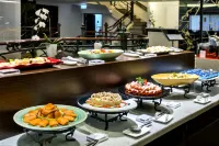 Carlton Hotel - breakfast