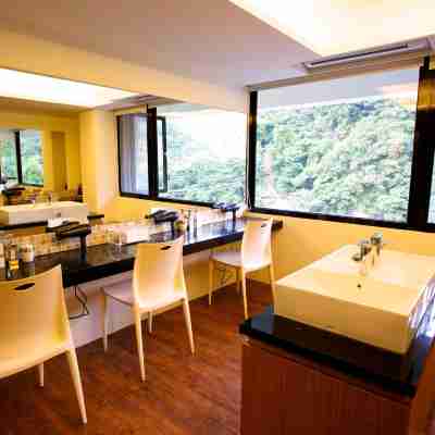 Wulai Spring Spa Hot Springs Resort Dining/Meeting Rooms