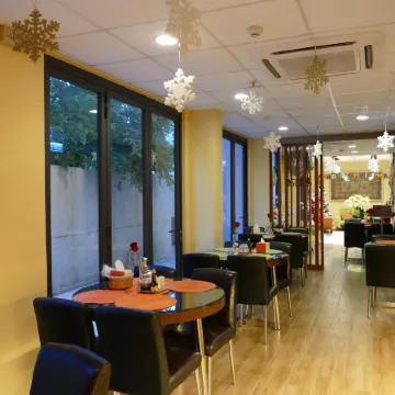 Hong Kong Seaview Holiday Resort Отели рядом с достопримечательностью «Аутлет Citygate»