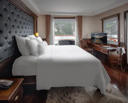 Paradise Elegance Cruise Halong Hotels in Ha Long City