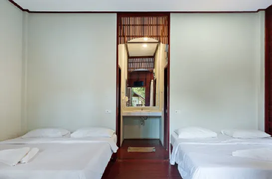 Tubtim Resort Отели рядом с достопримечательностью «Ао Хин Хок»