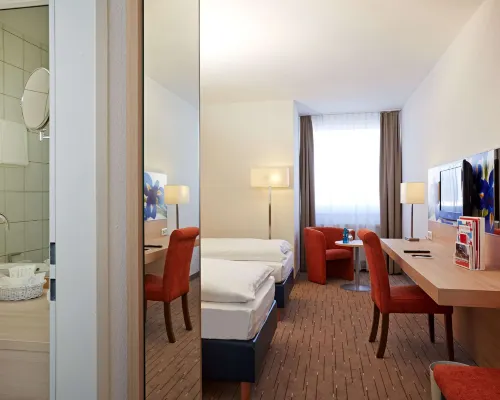 Sunday Hotel Wiesbaden Niedernhausen Photos
