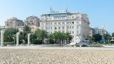 Hotel Esplanade Hotels near Palazzo delle Poste e Telecomunicazioni