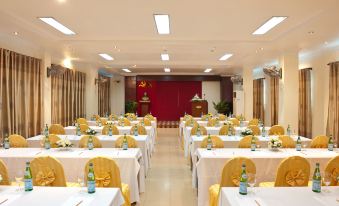2. Muong Th..