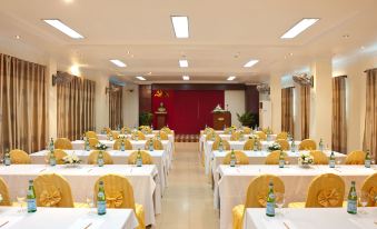 Muong Thanh Vinh Hotel