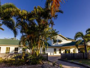 Shamrock Gardens Motel