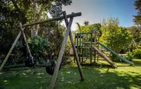 Summit Place Guesthouse Hotels in Constantia