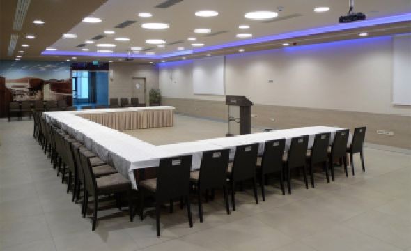 3. 호텔 아드리아 ..