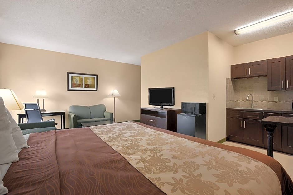 Quality Inn & Suites Glenmont - Albany South