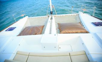 Discover Catamaran Phuket - Lagoon440