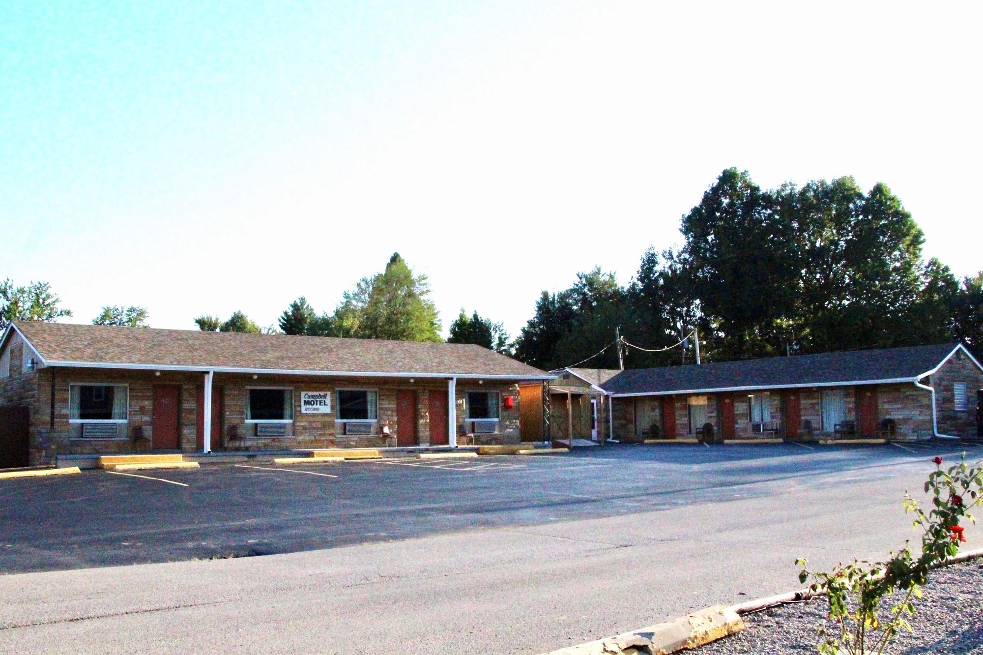 Campbell's Motel Scottsburg