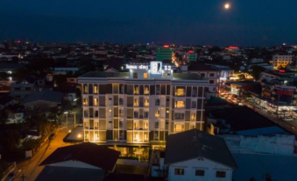 S 2 Modern Boutique Hotel