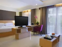 Sense Sunset Hotel Seminyak  Hotel di Bali