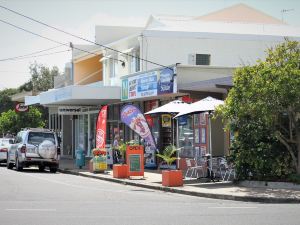 Pacific Palms Motor Inn