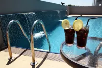 Badi'ah Hotel - Pools