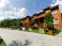 Sakura Villa Hotel in zona Dexing Waterfall