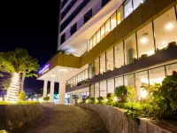Starcity Bayfront Nha Trang Hotel Hotels near 2/4 Square