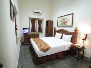 The Kresna Hotel