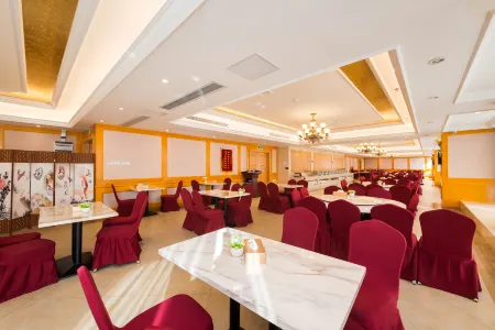 Vienna International Hotel (Xi'an North Railway Station) Отели рядом с достопримечательностью «Chang'an University Weishui Campus Stacks»