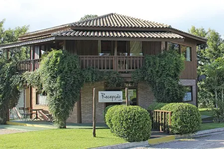 Pousada Paiol Отели в г. Атибая