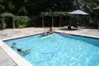 Tanager RainForest Lodge - Pools