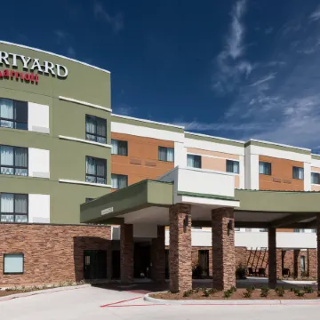 Courtyard Houston North/Shenandoah