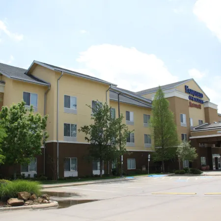 Fairfield Inn & Suites Denton