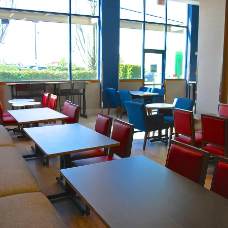 Holiday Inn Express Vancouver Airport - Richmond by IHG
