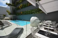 Holiday Inn DIJON by IHG - piscina