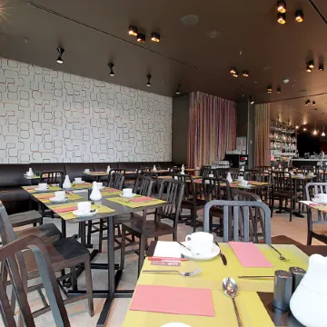 Adina Apartment Hotel Berlin Hackescher Markt