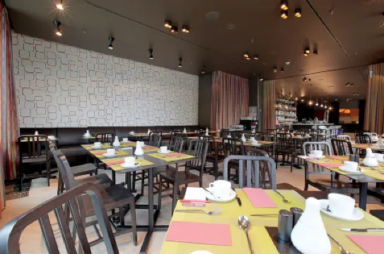 Adina Apartment Hotel Berlin Hackescher Markt