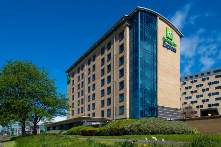 Holiday Inn Express Leeds - City Centre Отели рядом с достопримечательностью «O2 Academy Leeds»
