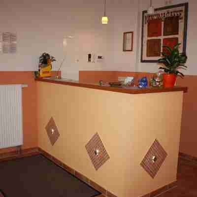 Schneider Land Others