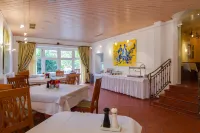 Hotel Alpenblick Garni Hotels in Uberlingen