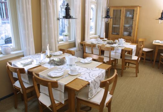 1. 호텔 암 호켄..