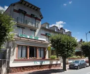 Logis Hotel le Cerf Hotels in Gien