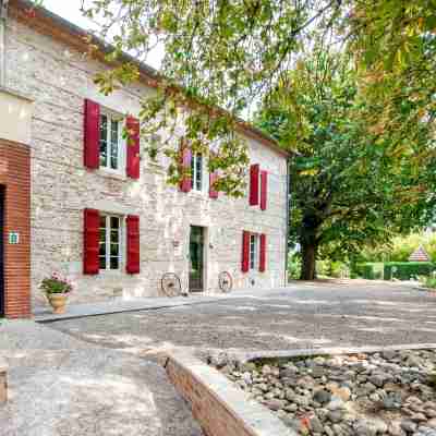 Logis Hôtel Au Colombier du Touron Hotel Exterior