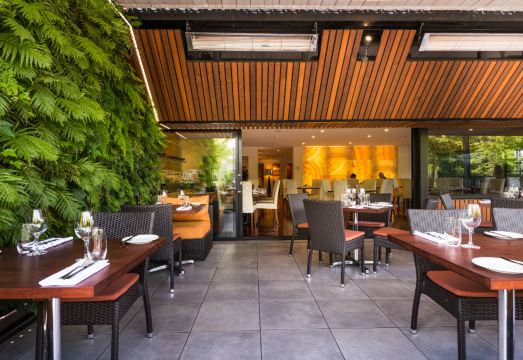 The George Christchurch의 럭셔리한 외관 또는 로비