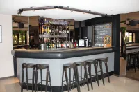 The Originals City Hôtel Castel Burgond Dijon Ouest Hotels in Daix