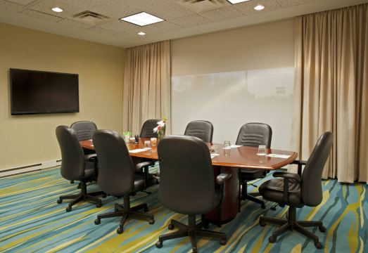 SpringHill Suites 객실