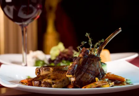 Beaufort Park Hotel Отели в г. Гвернаффилд